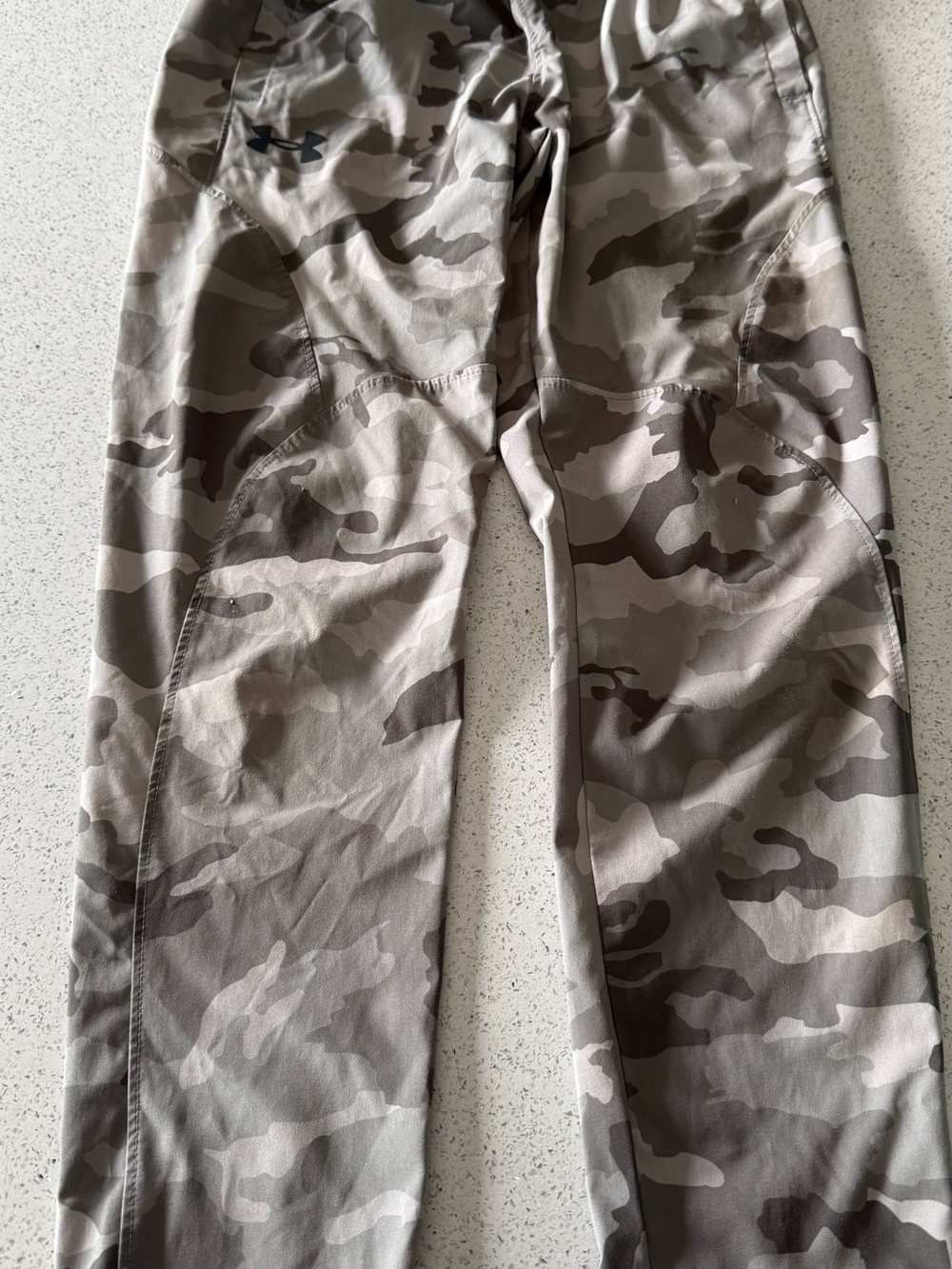 Under Armour Boys Gray Camo Training Cargo Pants